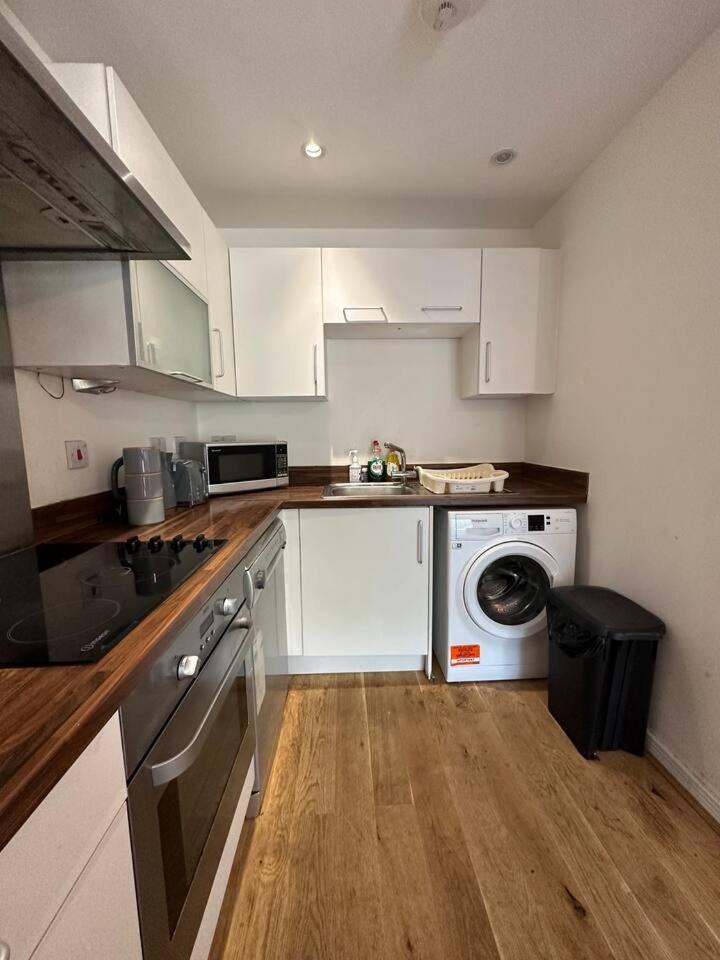 New Build 2 Bedroom With 2 Bath In Λονδίνο Εξωτερικό φωτογραφία