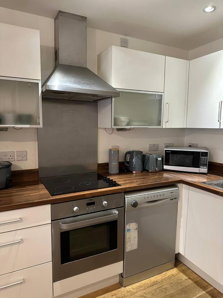 New Build 2 Bedroom With 2 Bath In Λονδίνο Εξωτερικό φωτογραφία